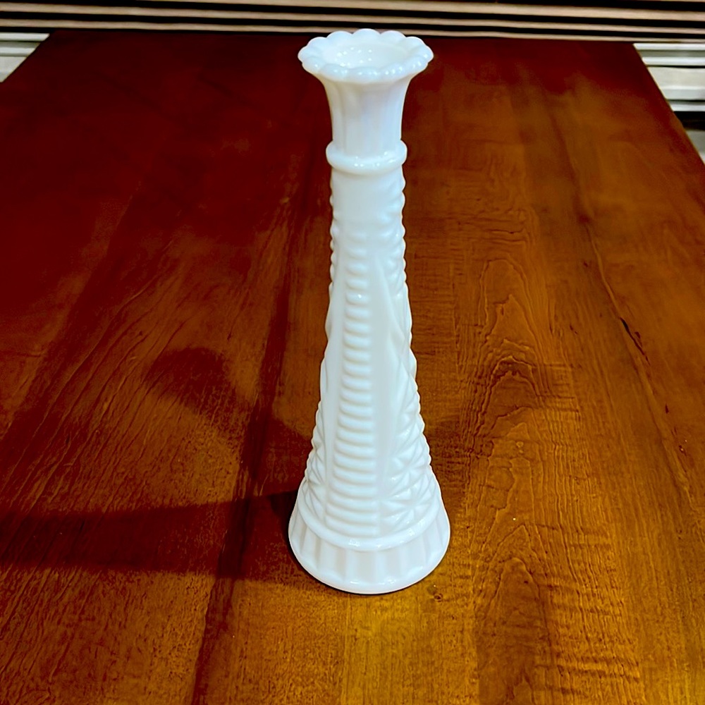 Vintage White Milk Glass Anchor Hocking Bud Vase Stars and Bars Pattern
